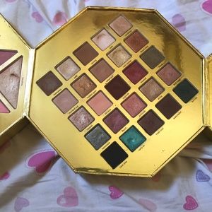 🌹Tarte Eyeshadow Palette🌹